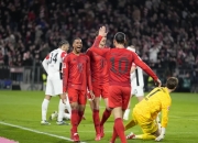 米兰体育网页版-拜仁慕尼黑客场大胜，登顶积分榜的简单介绍