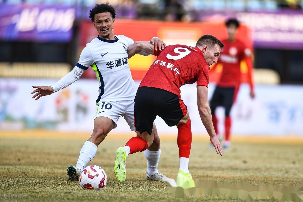 武汉三镇在中超中打出破门，被誉为观众齐声高喊的简单介绍