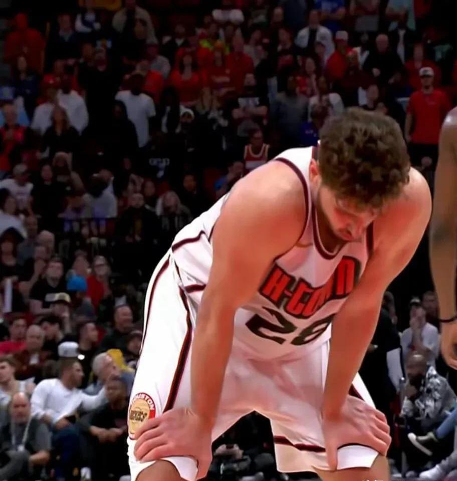 火箭遭遇四连败，苦战马刺不敌对手的简单介绍