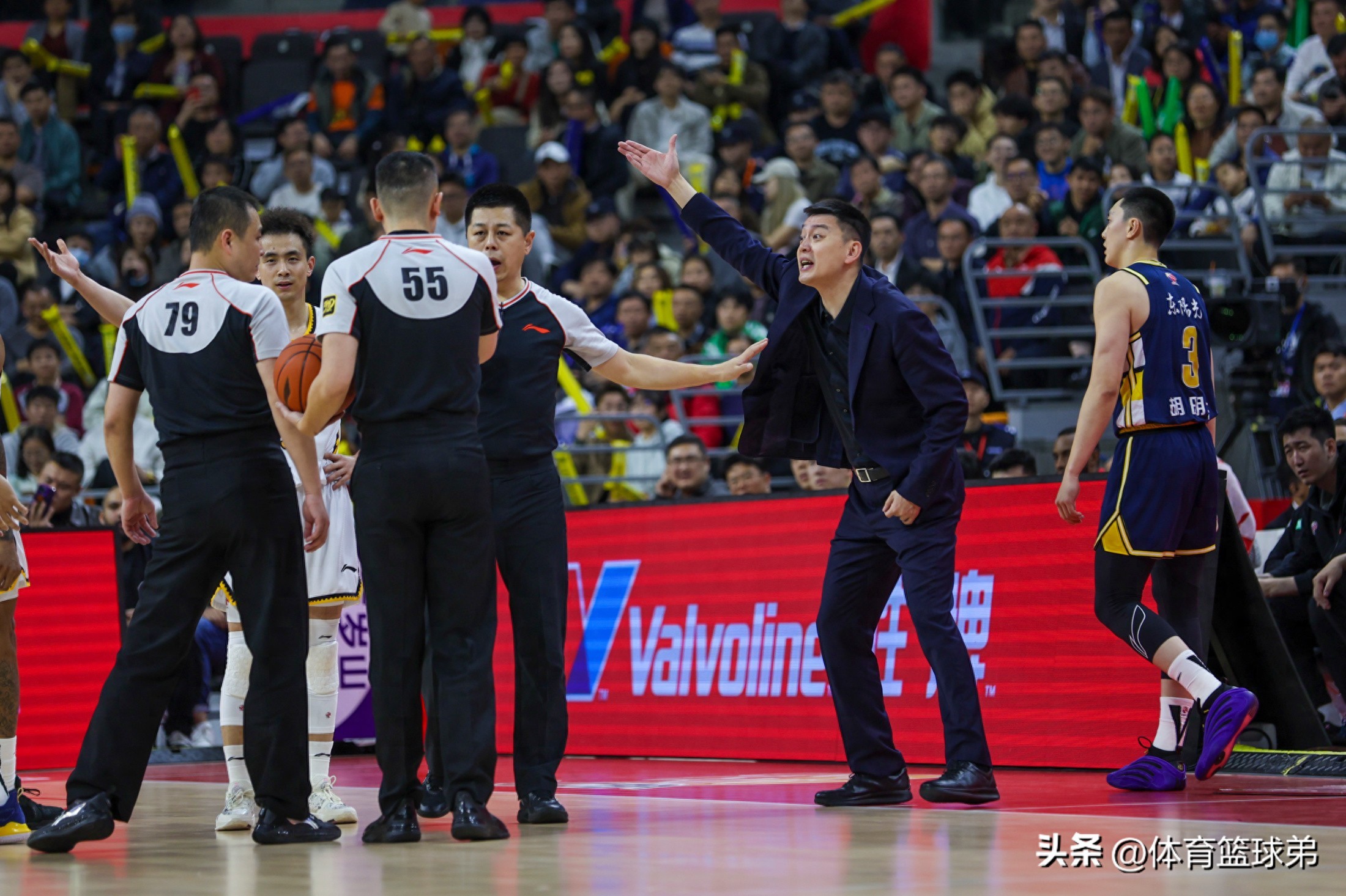 CBA新赛季焦点对决：广东将迎战卫冕冠军