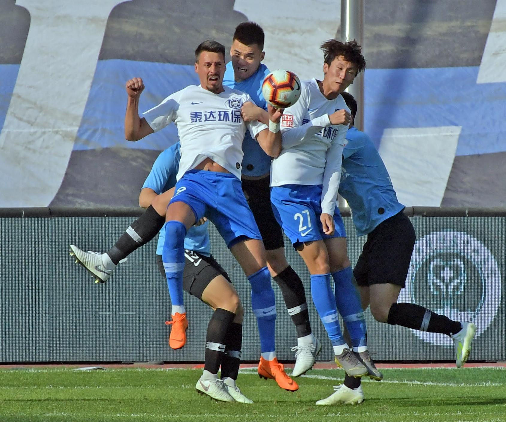 天津泰达客场告捷，取得关键三分提升