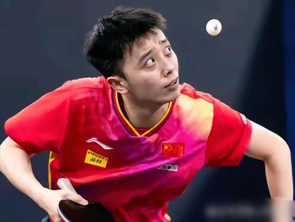 沙尔克面临调整阵容挑战，教练团队加紧备战的简单介绍