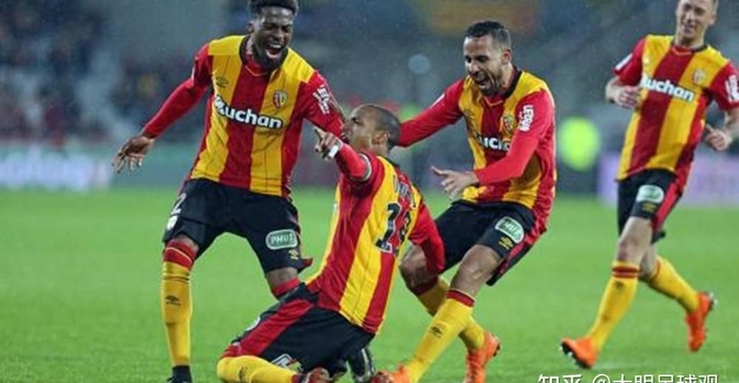 摩纳哥客场战胜巴黎，完成逆袭