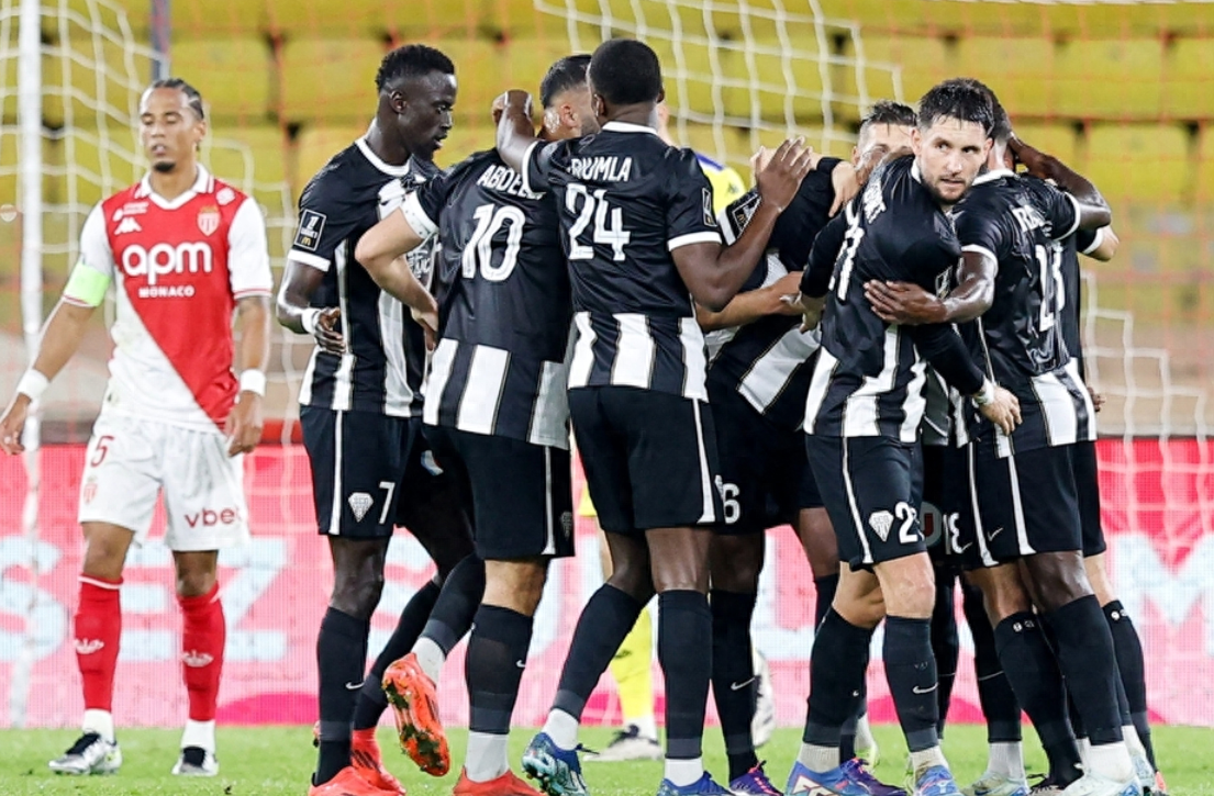 摩纳哥客场战胜巴黎，完成逆袭